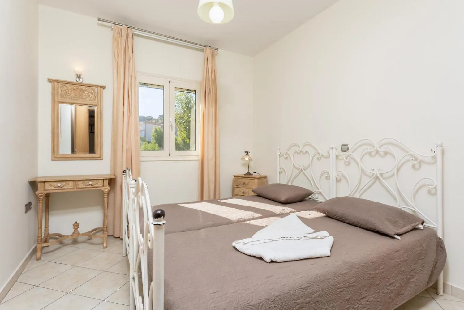 Katelios Villas Collection 0*,